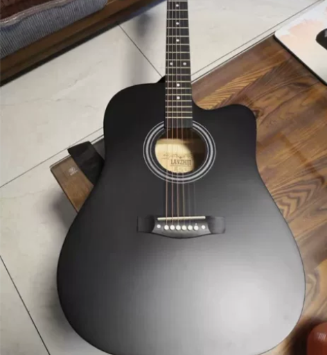 便宜出原价1000多的几乎全新吉他便宜出了...