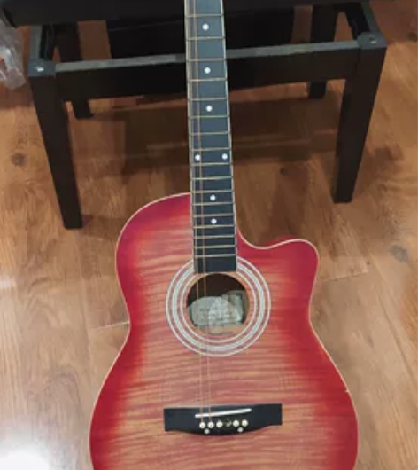 旧的金音吉他一把，弦断了，自己买一套也就十...