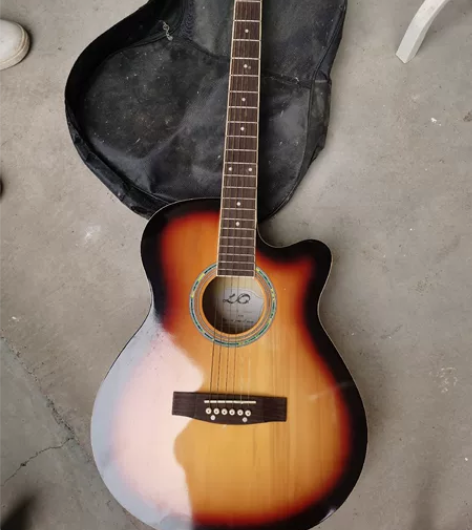 闲置木质吉他，仅限同城自提 感兴趣的话点“...