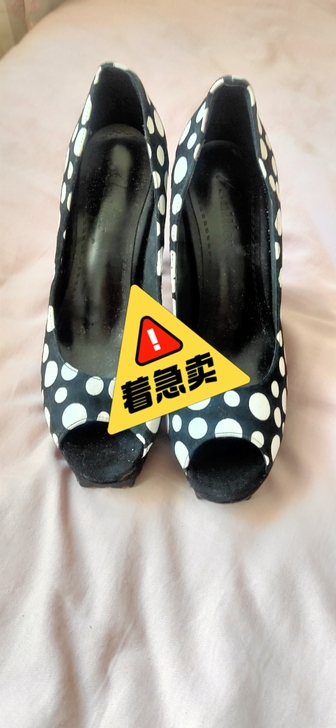 9成新,37码鱼嘴鞋。无包装,不退不换