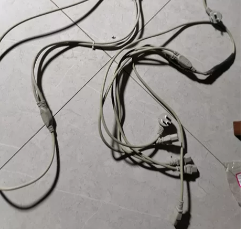 电脑一拖二电源线，品字电源线，二手闲置不退...