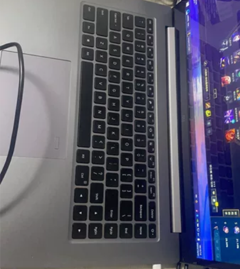 小米笔记本，8g内存，240固态，1050...