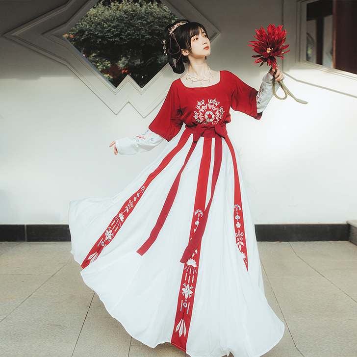 艺缕汉服