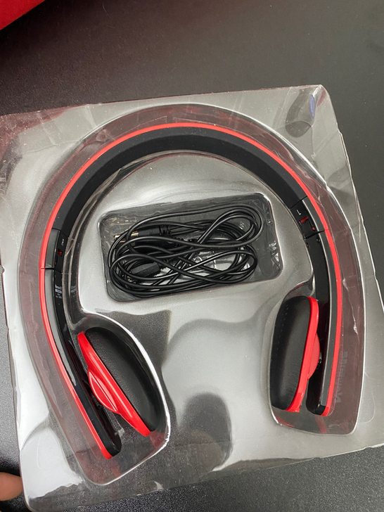 头戴耳机，全新未拆封带包装，原价129元一...