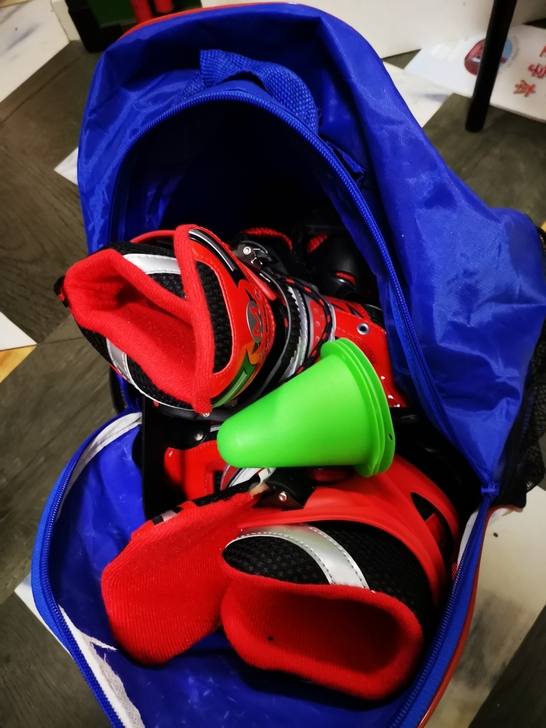 旱冰鞋,溜冰鞋,35左右,尺码在图里有,我...