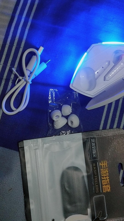 全新专业手游电竞耳机，吃鸡专用，无延迟两个...