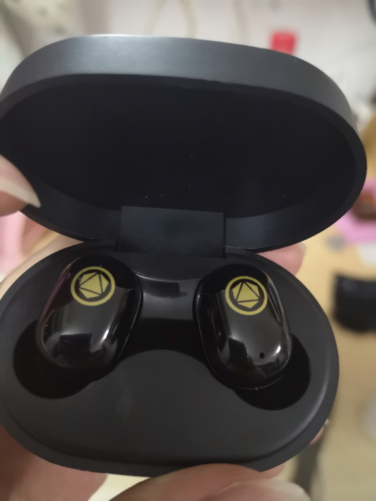 29元包邮漫威联名无线蓝牙耳机！带充电仓。