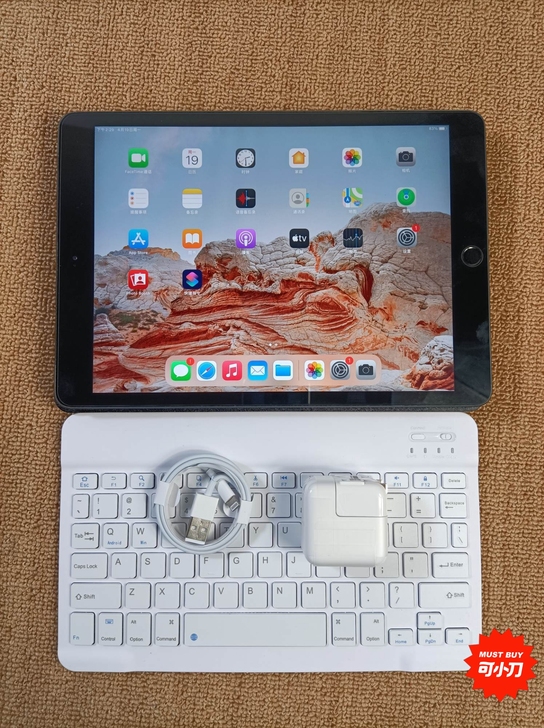 出闲置，女生自用的一台苹果iPad 201...