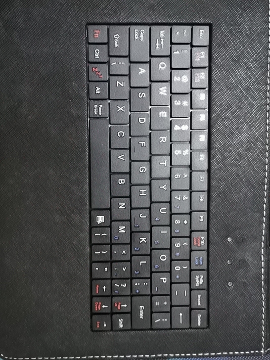 10寸安卓平板用的键盘皮套。全国包邮，不发...