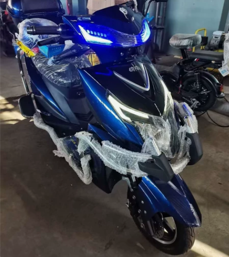 6个电瓶 特价2999元 感兴趣的话点“我...