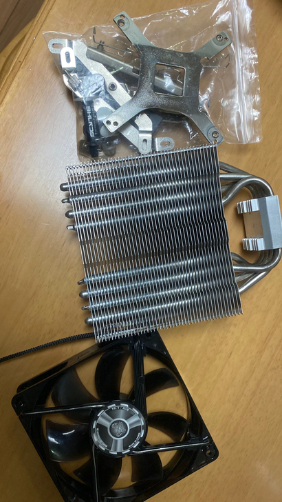 大镰刀赤兔马散热器，新旧如图，双平台