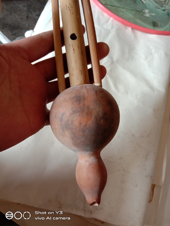 乐器，葫芦丝，品如图，不会吹，售后不退不换，