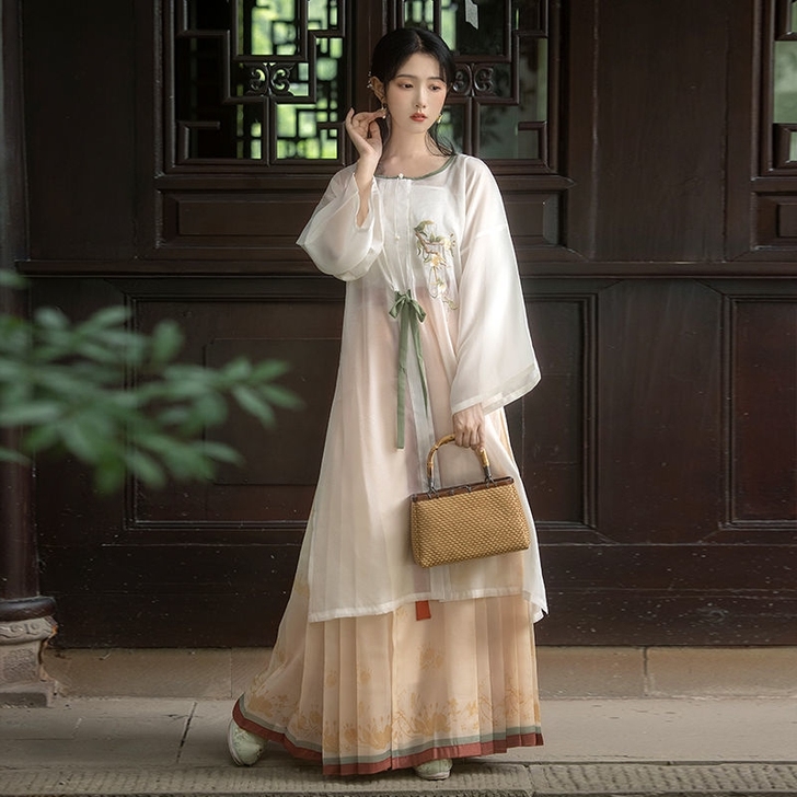 求购 桔屿原创汉服【茶】明制