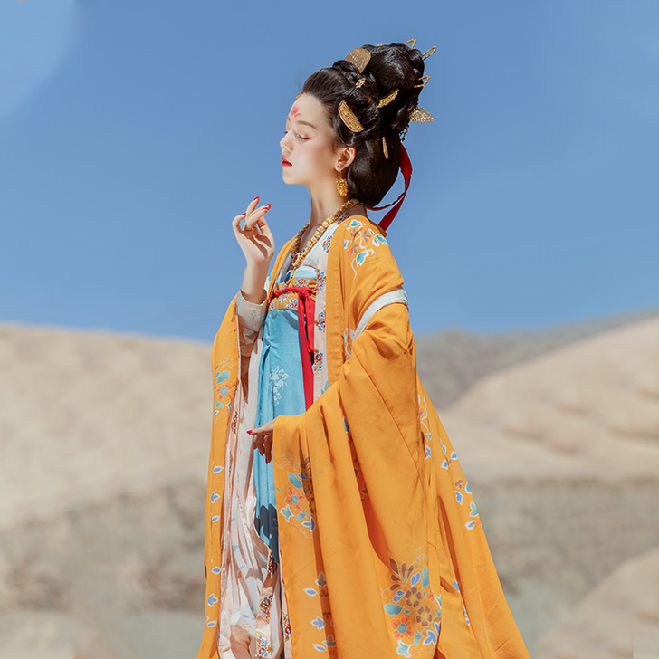 龟兹故梦供养人 花朝记汉服 晚唐大袖衫4m...
