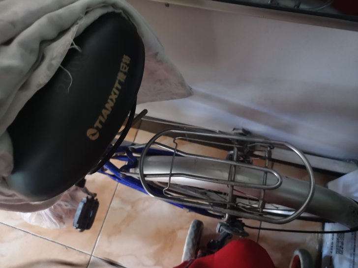 折叠自行车200元，买菜推车拉车80元，婴...