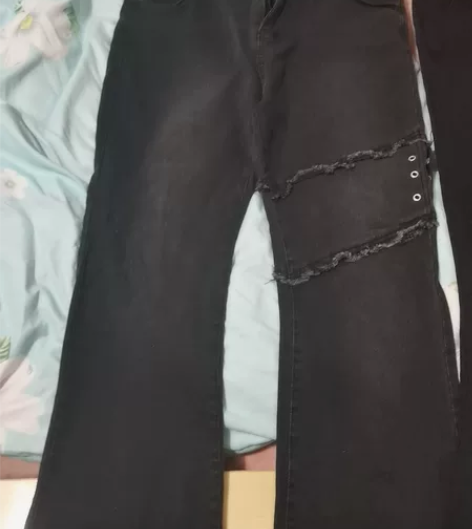 女士牛仔裤 喇叭裤 穿过一次，洗过，因长胖...