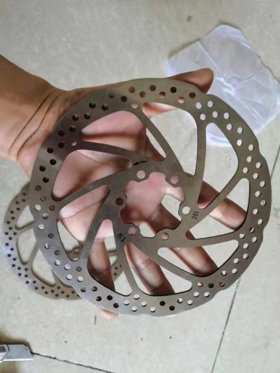 四活塞专用160MM碟片中心线蝶片刹车片刹...