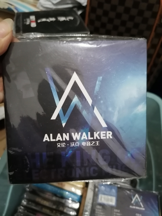 alan walker艾伦沃克专辑正版cd...