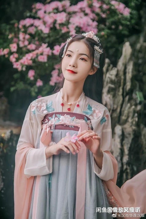 （科幻）高山丿汉尚华莲汉服月桂玉兔齐胸襦裙...