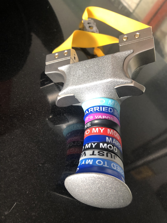 新款弹弓高精度大鹏弹弓架大象战刀弹弓扁皮钛...