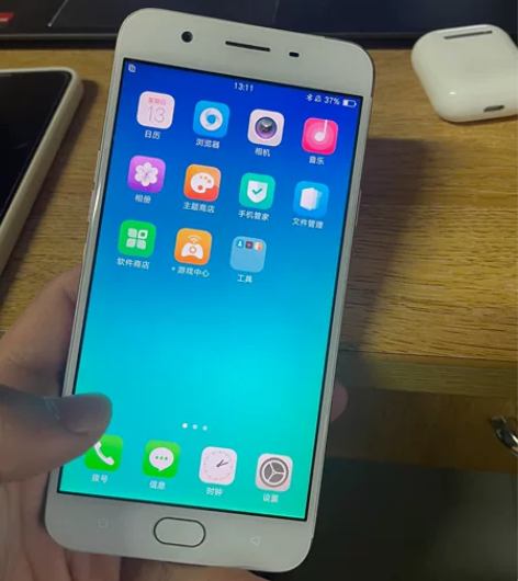oppo A59s全原屏幕流畅丝滑，当个备...