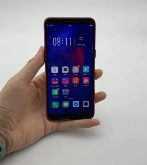 oppoa83手机，4+64g内存，安卓7...