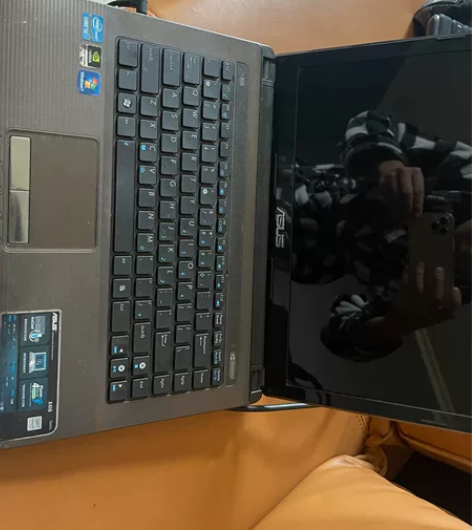 华硕x43s、电池和键盘需要更换。 感兴趣...