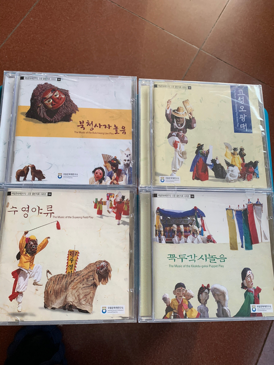 朝鲜民族音乐CD八张打包，均为全新未拆封，...