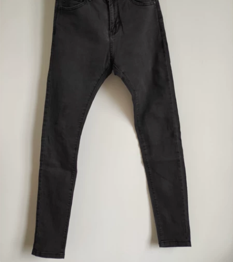 bershka巴适卡修身裤子，已经是绝版裤...