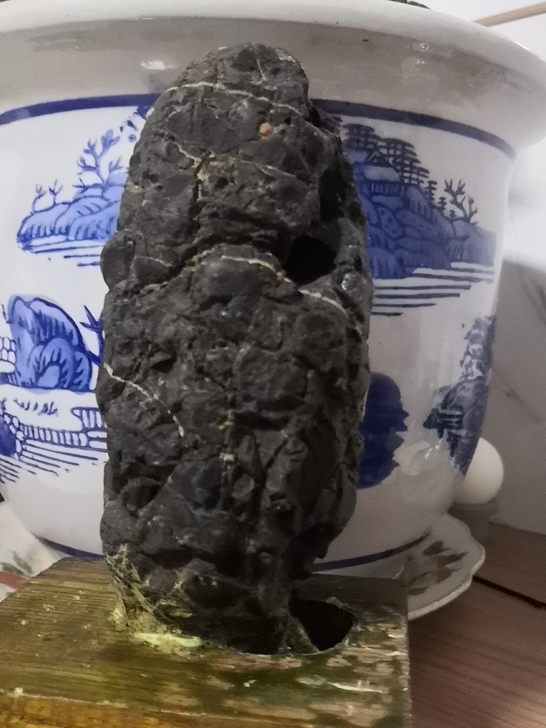 自己收藏的石头，摆件，喜欢的朋友拿走，不退...