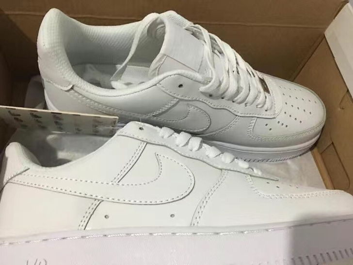 nike空军一号纯白