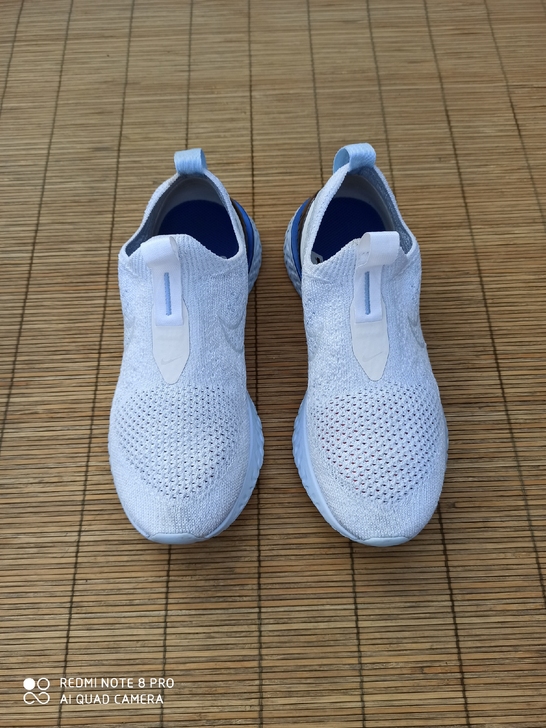 36.5码耐克运动鞋