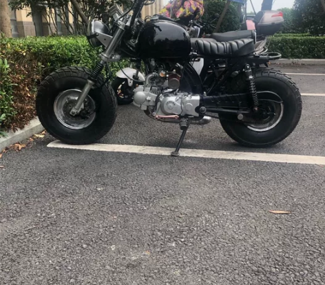 金城金童改装的小哈雷，收藏级摩托， 定制的...