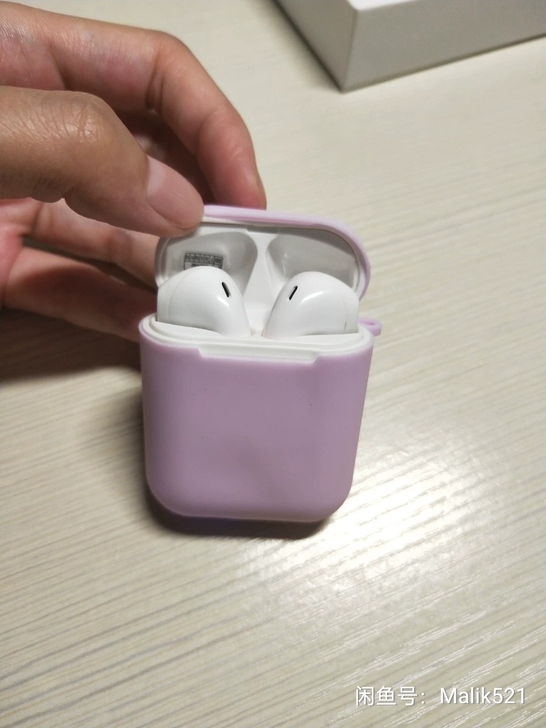 无线蓝牙耳机适用于所有手机。