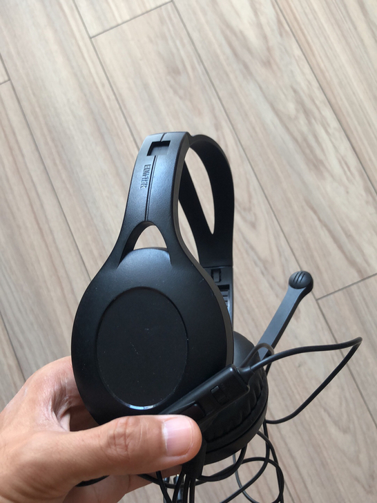 漫步者电脑耳机，8成新。不包邮