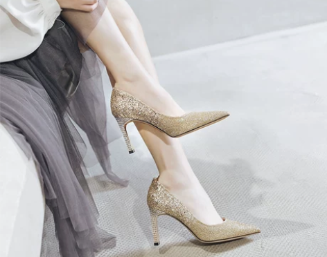 2021新款夏季金色亮片高跟鞋女粗跟尖头单...