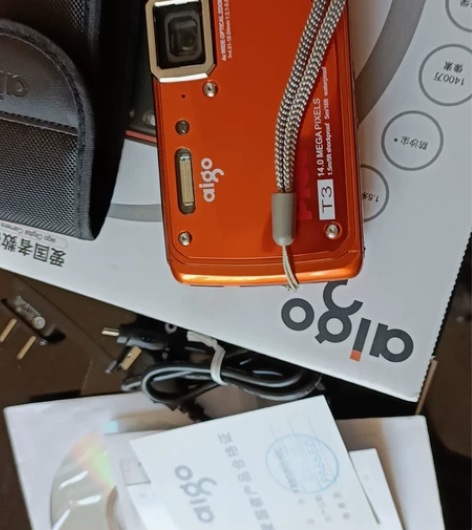 爱国者T3数码相机 参加某项活动赠品，橘红...