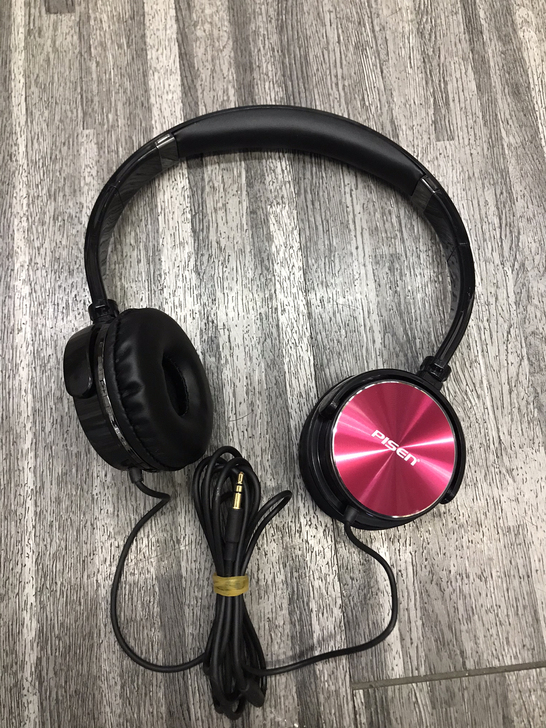 品胜头戴重低音耳机