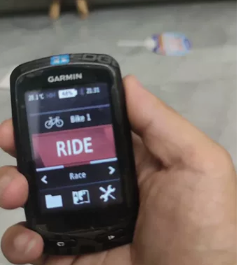 出功能正常，边上按键用电工胶布和3m胶di...