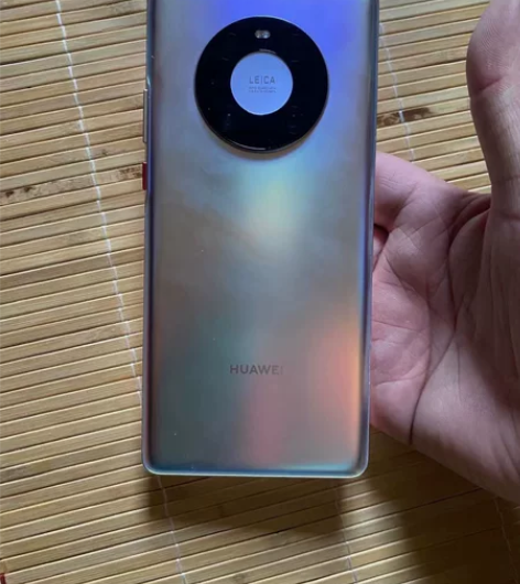 出台华为mate40pro 8+256银...