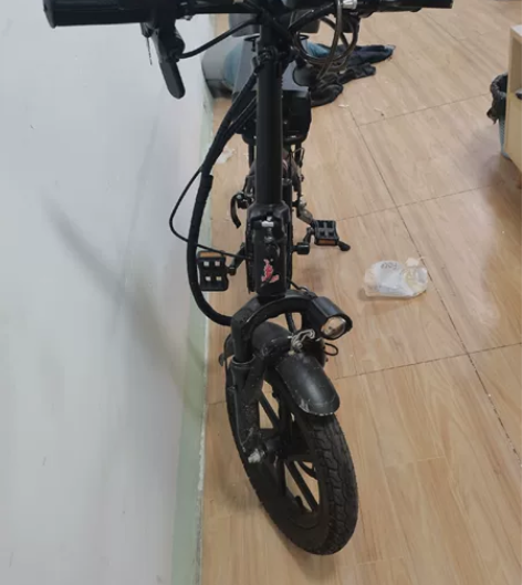 五羊代驾电动车，原价2799，买了一直没骑...