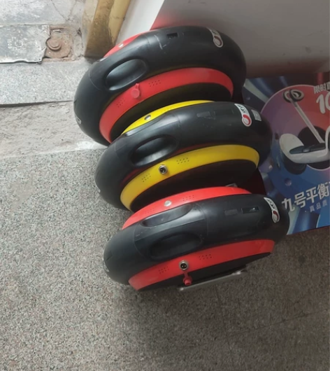 电动独轮车 感兴趣的话点“我想要”和我私聊...