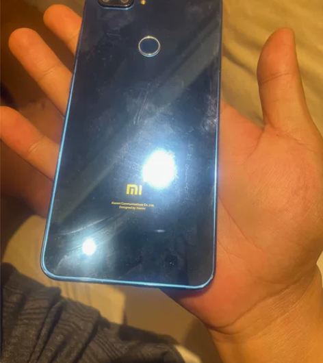 二手小米8青春版,现在用不到了,出给有缘人...