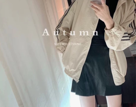 棒球外套 很运动风  耐看 穿过一次就再也...