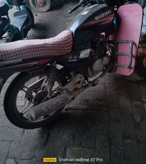高阳城北出闲置铃木钻豹摩托车,正常使用,无...