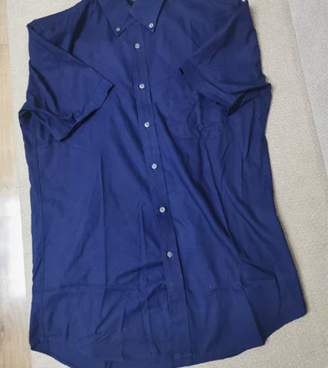 优衣库男士半袖衬衣，M码深蓝色86%棉衣服...