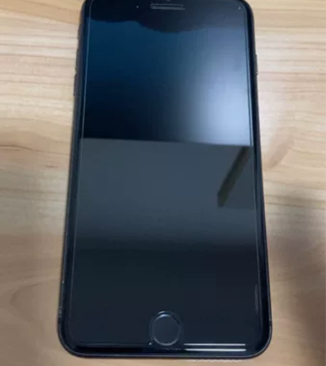 出售无拆无修无锁国行苹果iphone 8p...