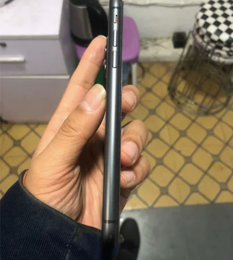自用苹果11，128G，电池83，全原装！...