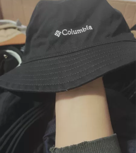 哥伦比亚渔夫帽鸭舌帽共500顶。批发。剪标...