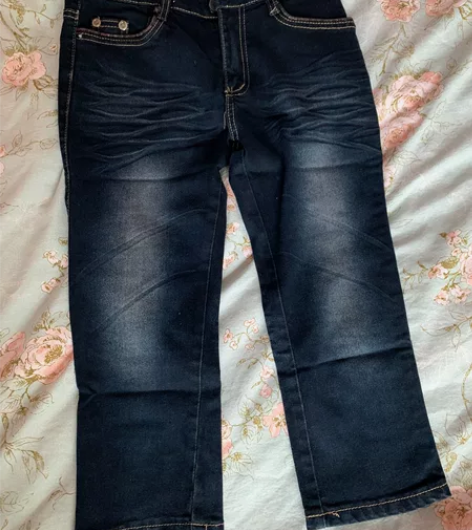 牛仔裤七分 几乎全新 男女可穿 特价包邮处...